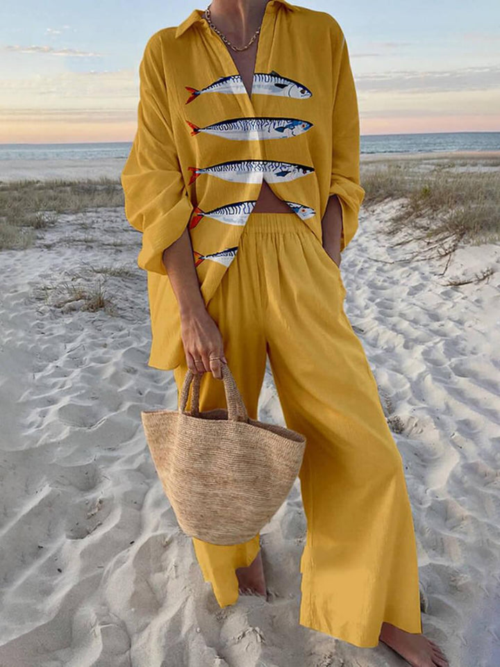 Gisela | Oversized blouse with ocean print from island style and trousers with elastic pockets