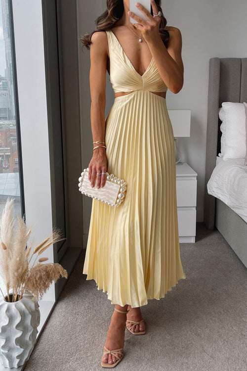 Cornelia | Pleated dress for occasions