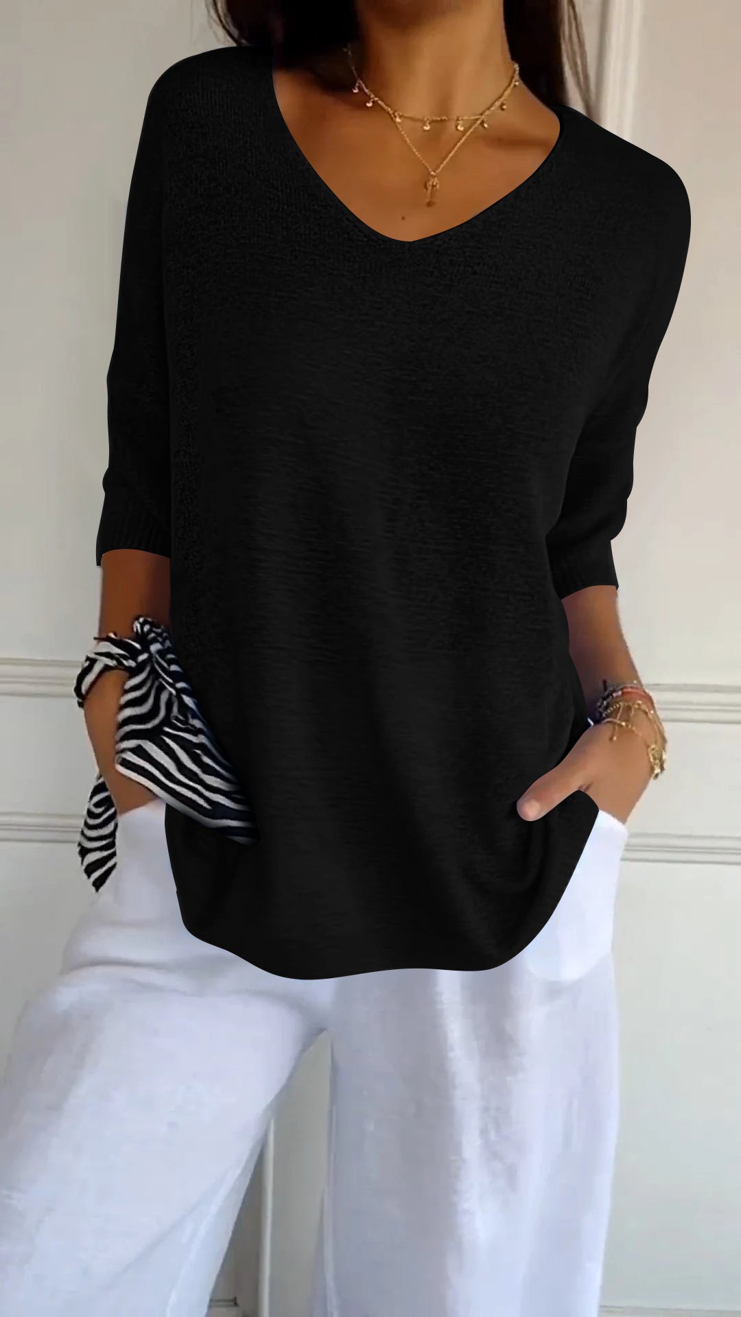 Isabelle | Casual V-Neck Top