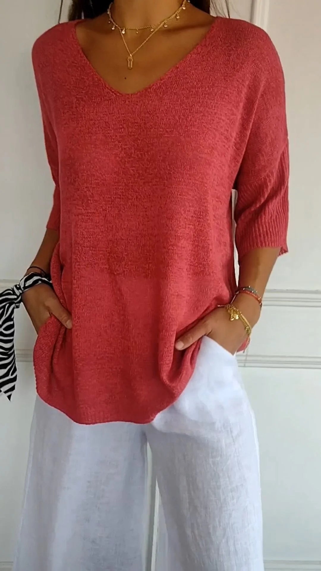 Isabelle | Casual V-Neck Top