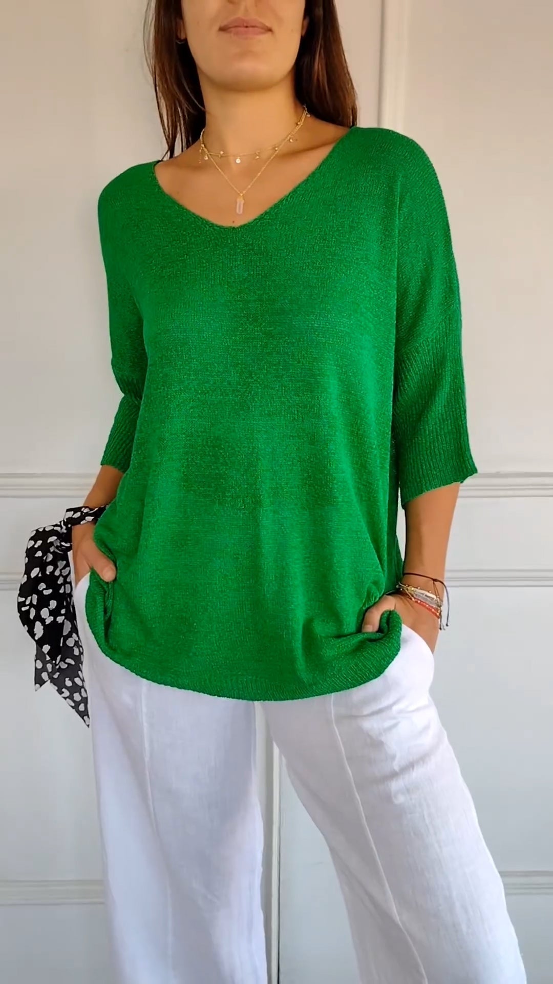 Isabelle | Casual V-Neck Top