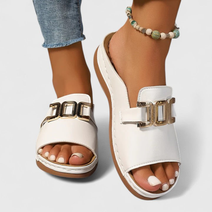 Ava | Orthopedic sandals