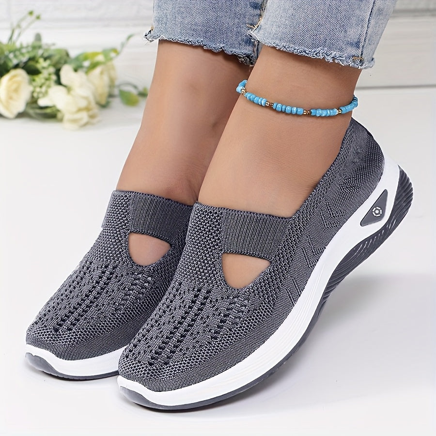 Roswitha | Easy to put on sports shoes with stable comfort
