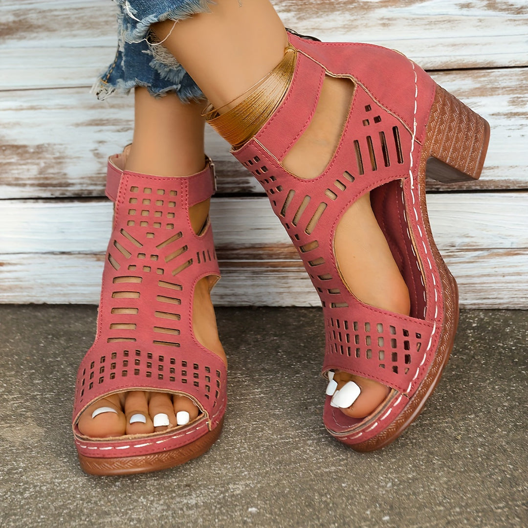 Alice Rieke | Ergonomic sandals