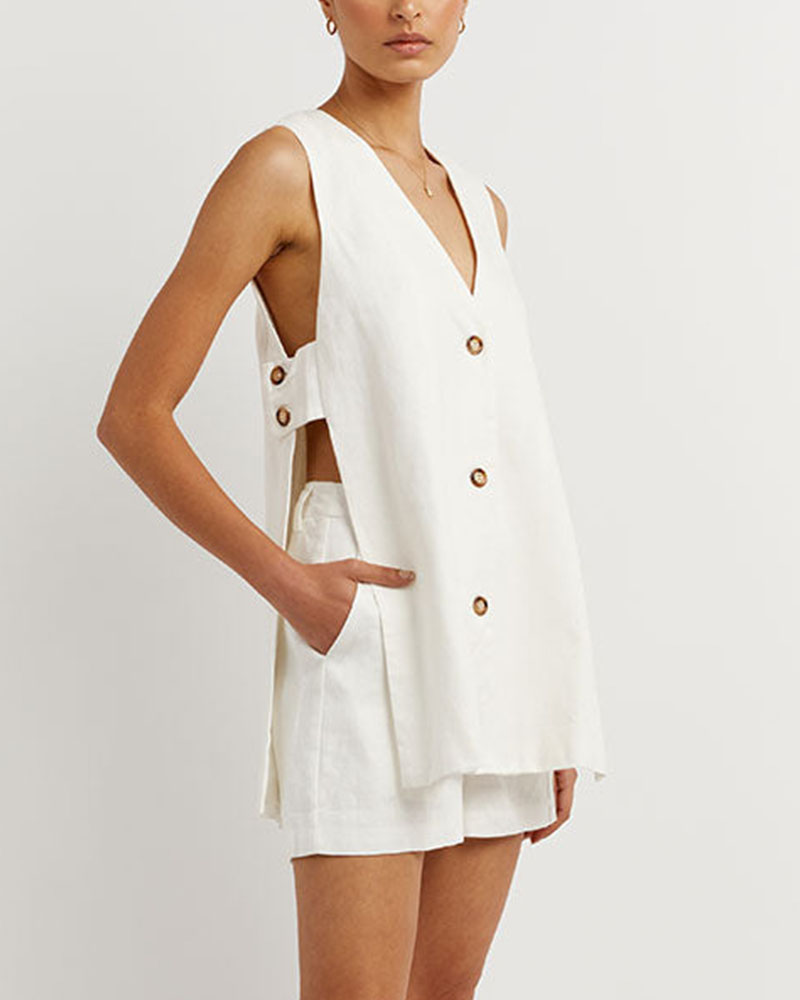 Matilda | Sleeveless set with buttons