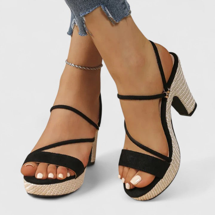 Korinna | Refined heels