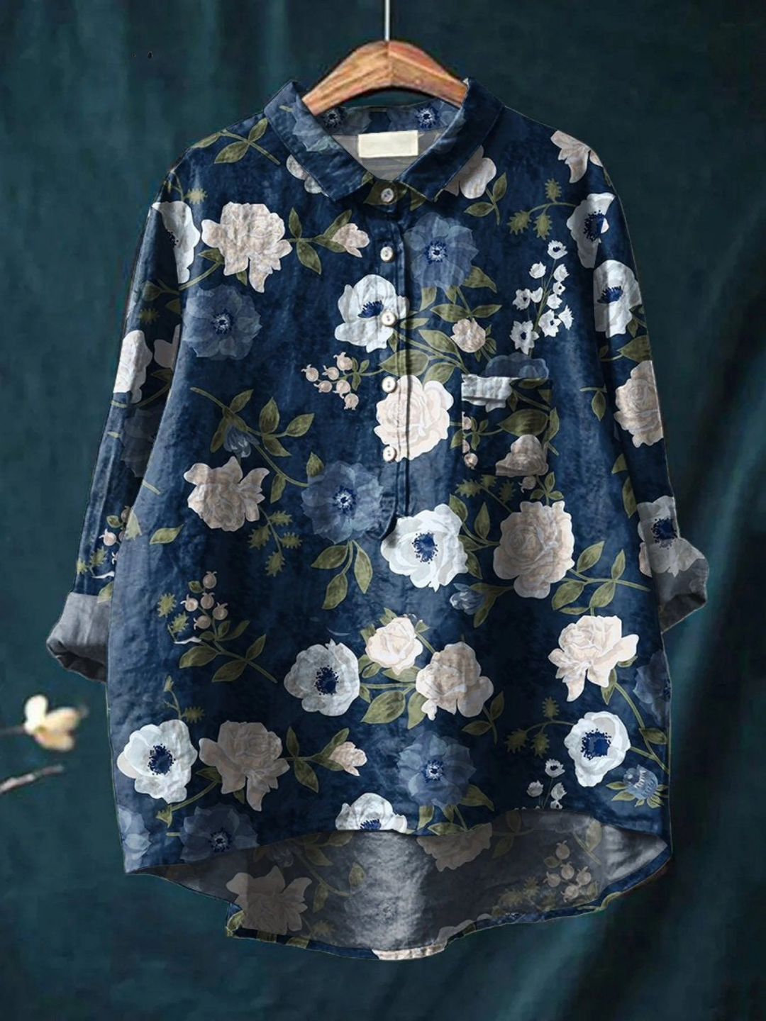 Martha | Casual blouse with an artistic floral print