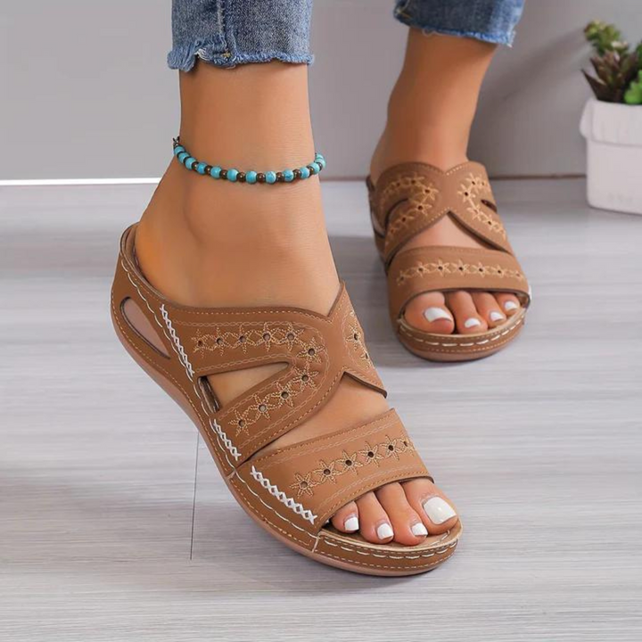 Pauline | Orthopedic sandals