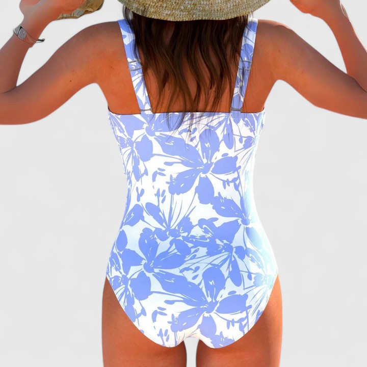 Victoria | Sophisticated swimwear