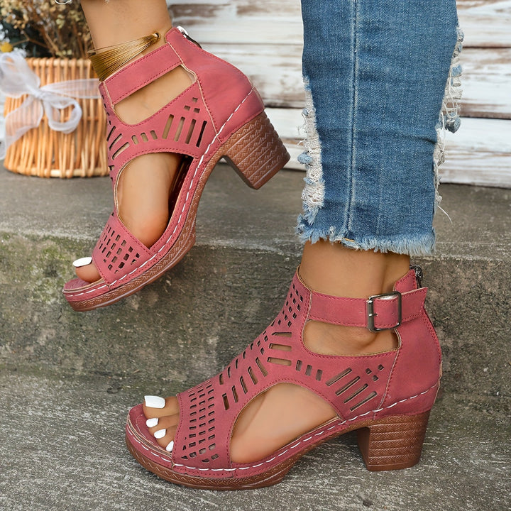 Alice Rieke | Ergonomic sandals