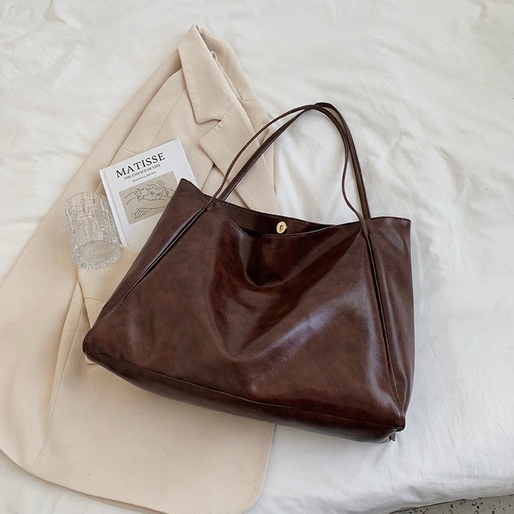 Zoe | Shiny leather bag