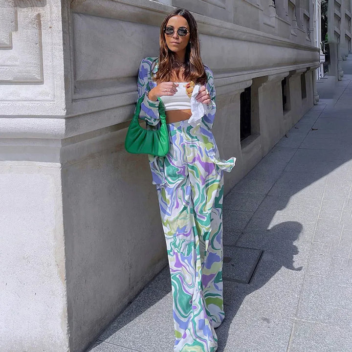 Victoria | Expressive printed swirl set