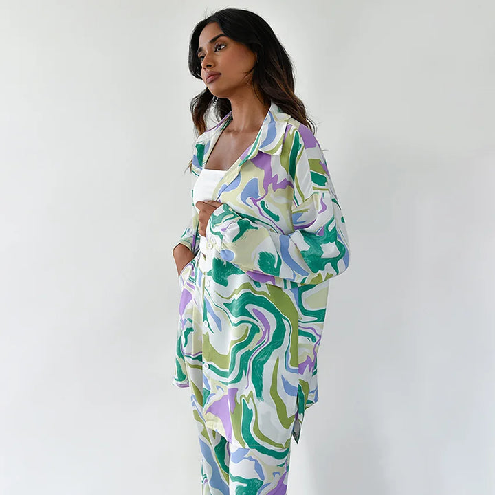 Victoria | Expressive printed swirl set