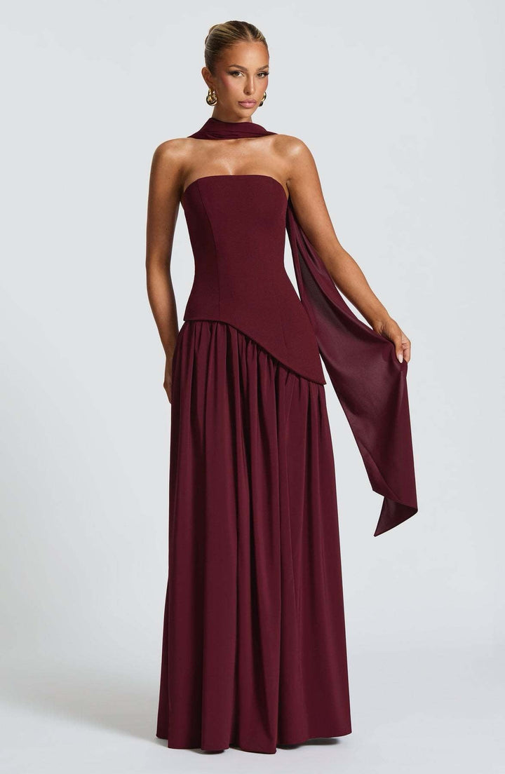 Amelia - Sophisticated Long Dress