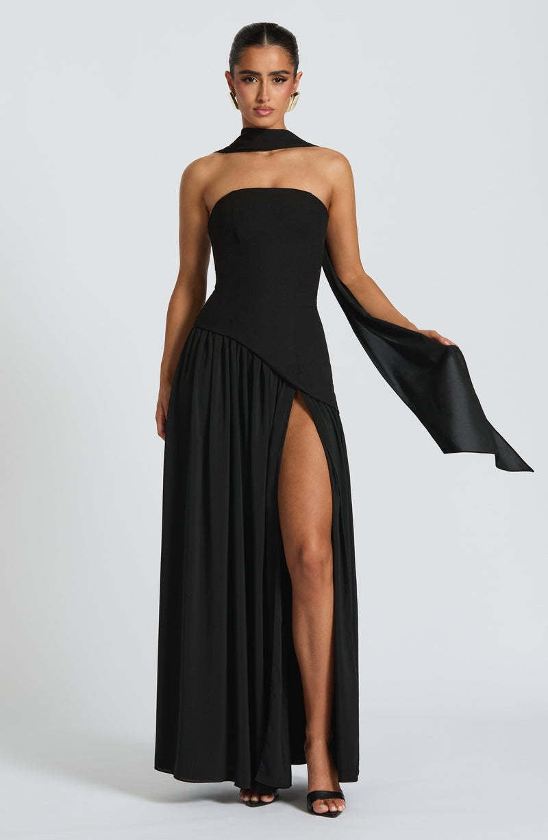 Amelia - Sophisticated Long Dress