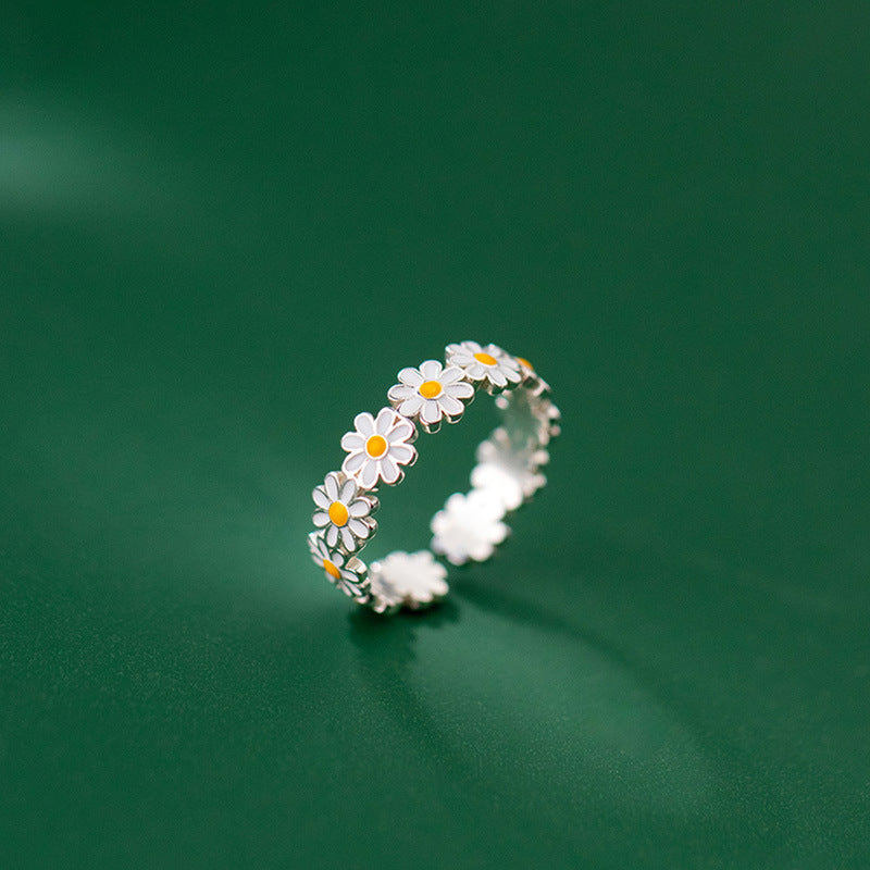 Quinn | Blooming Daisy Ring