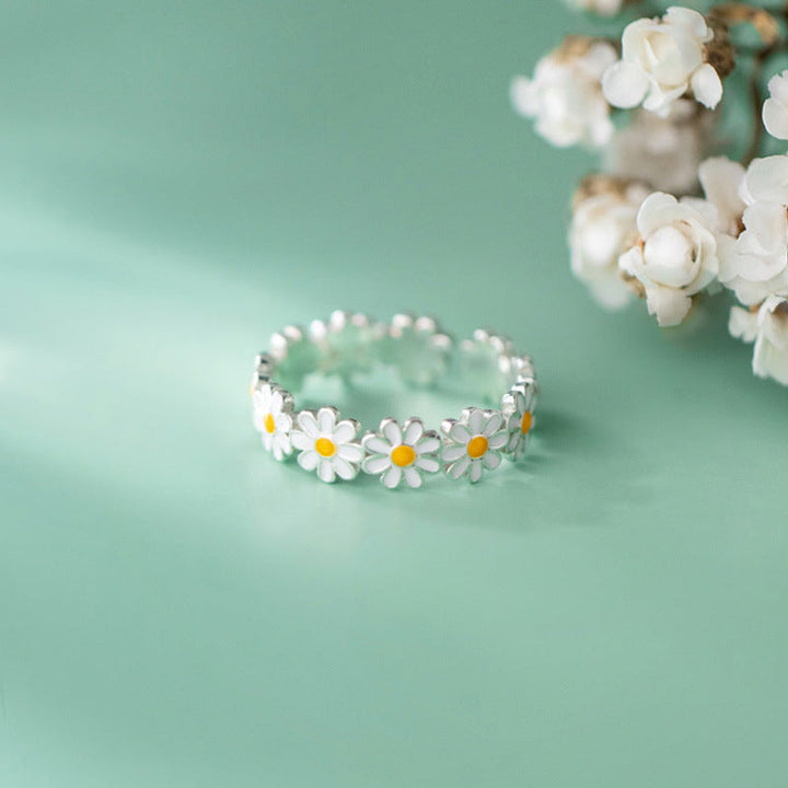 Quinn | Blooming Daisy Ring