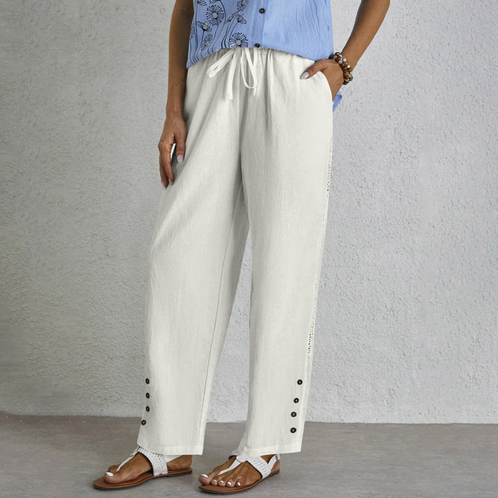 Ella | Relaxed trousers with buttons