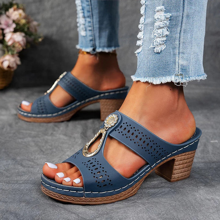 Xenia | Orthopedic sandals