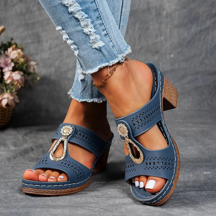 Xenia | Orthopedic sandals