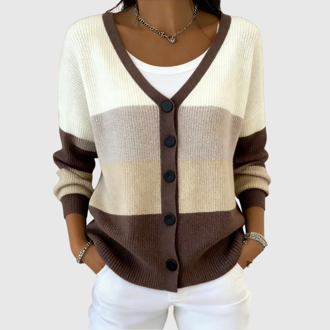 Joanna | Comfortable knitted cardigan with buttons