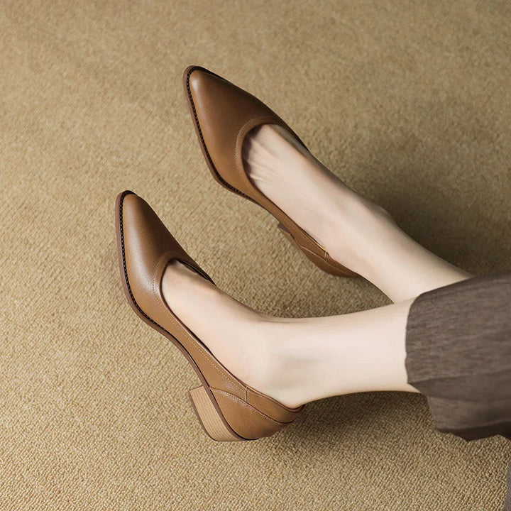 Layla – medium heel shoes