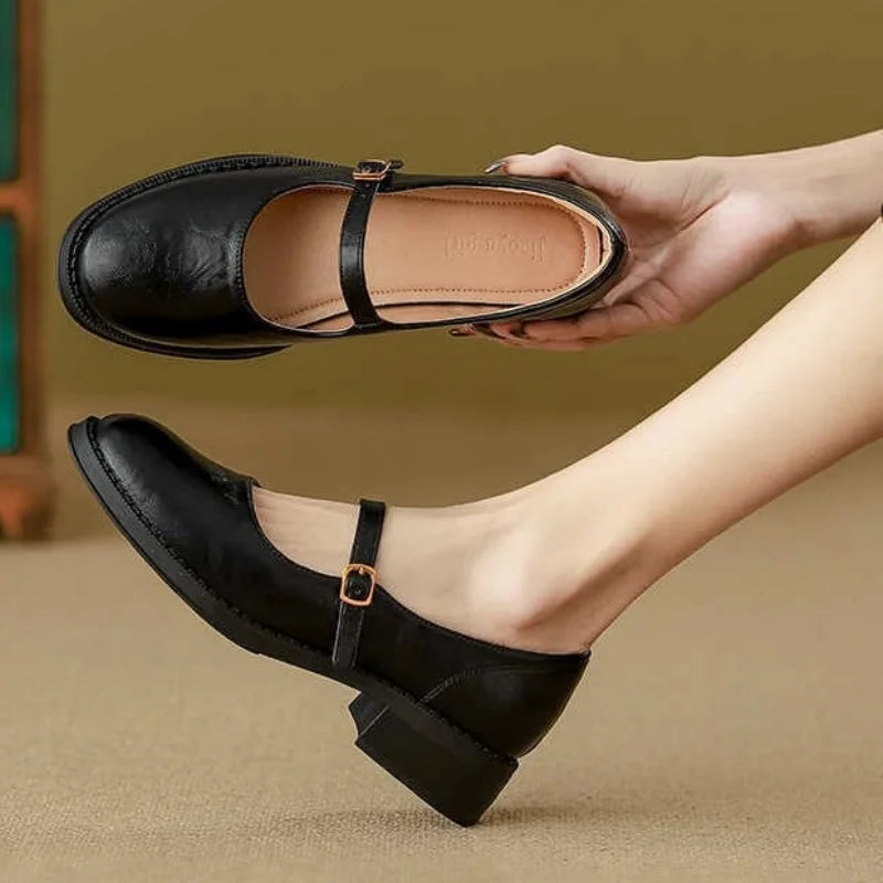 Evie – Classic Mary Jane shoes