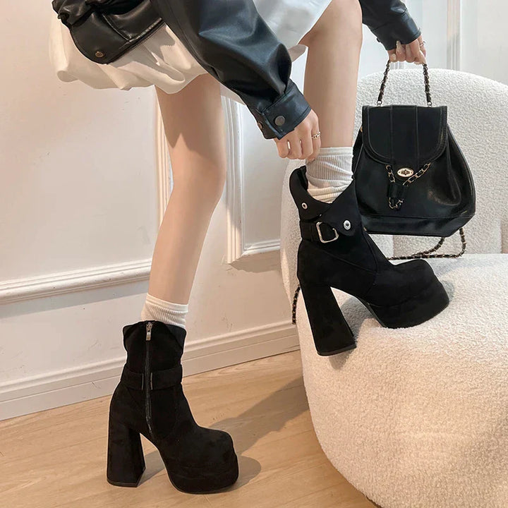 Phoebe - Urban Buckle Boots