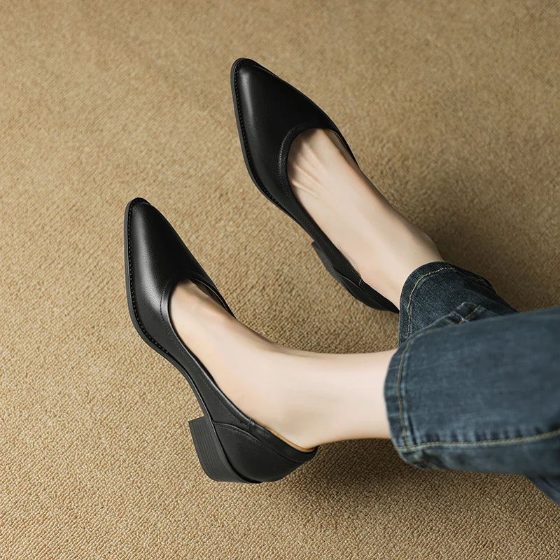 Layla – medium heel shoes