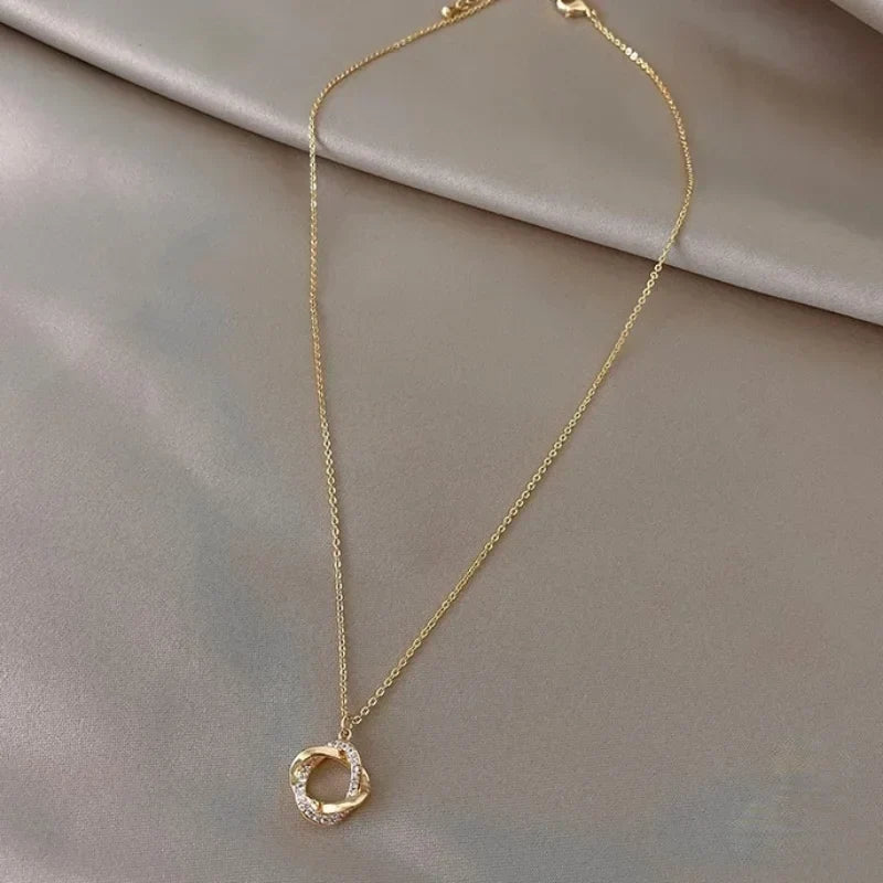 Whitney | Timeless Minimalist Necklace