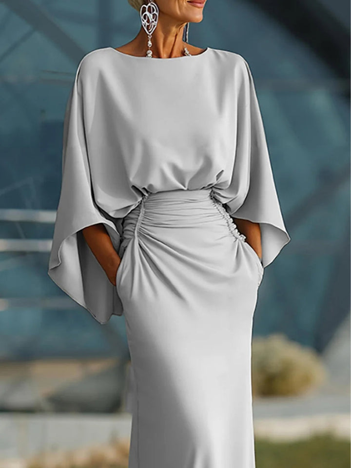 Sophia | Elegant dress with V-neck, sleeveless and backless