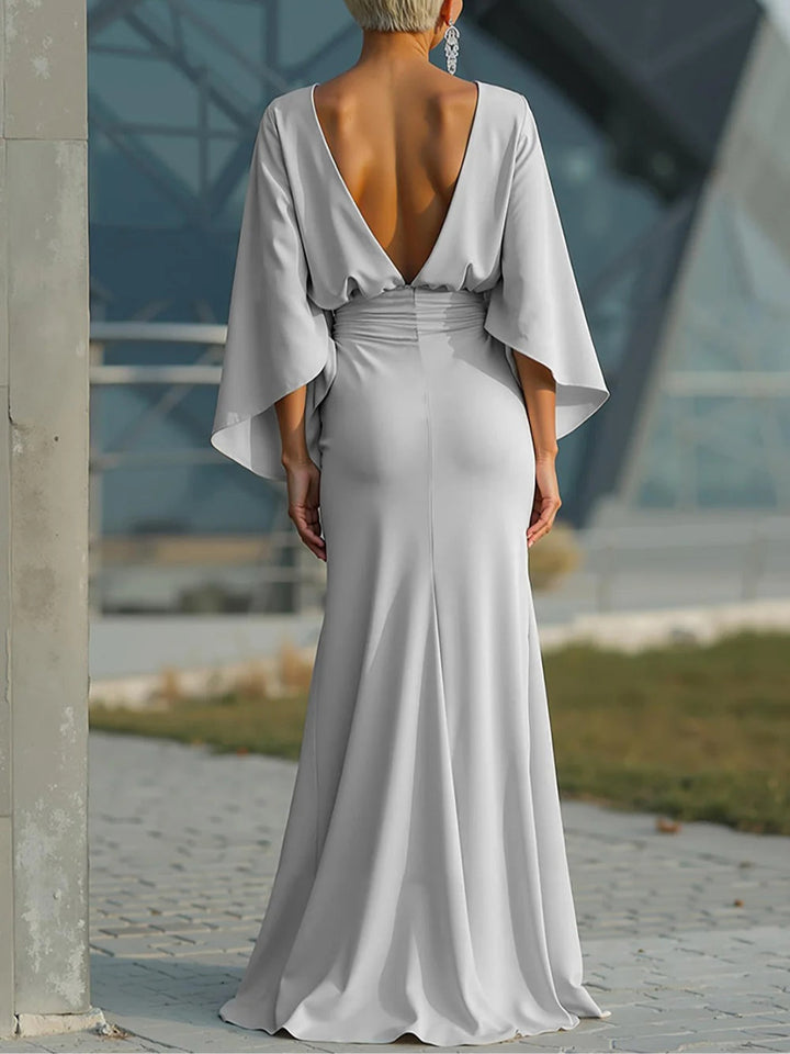Sophia | Elegant dress with V-neck, sleeveless and backless