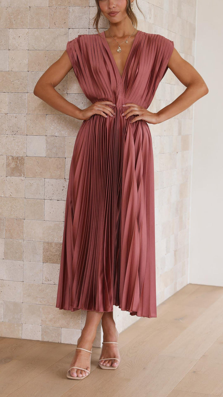 Sina | Elegant pleated dress