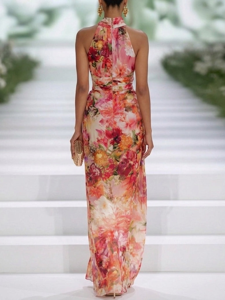 Carla | Sleeveless maxi dress made of red chiffon with flowers