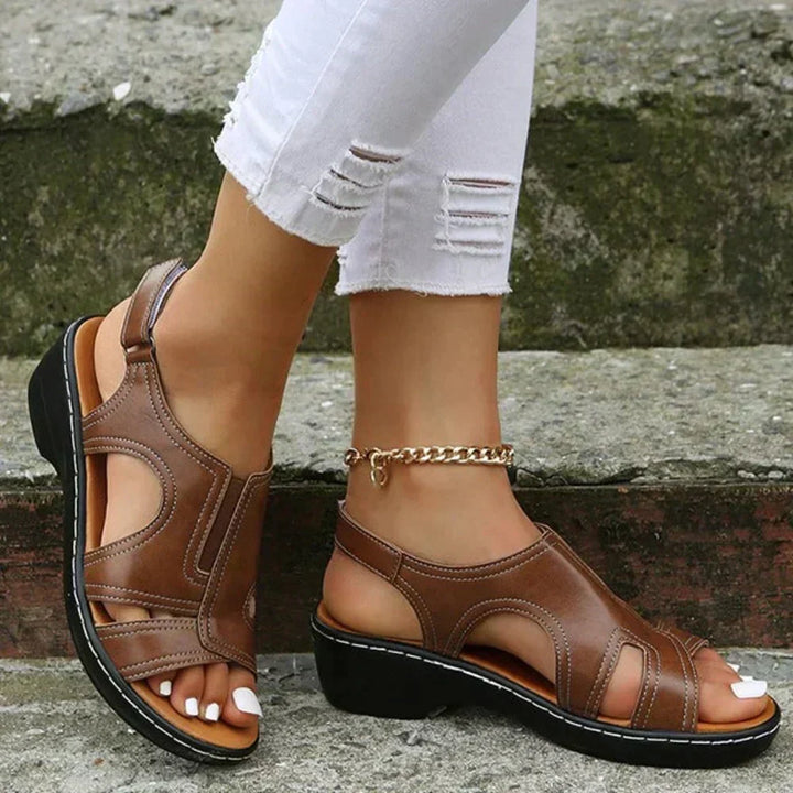 Joanna | Orthopedic sandals with heels