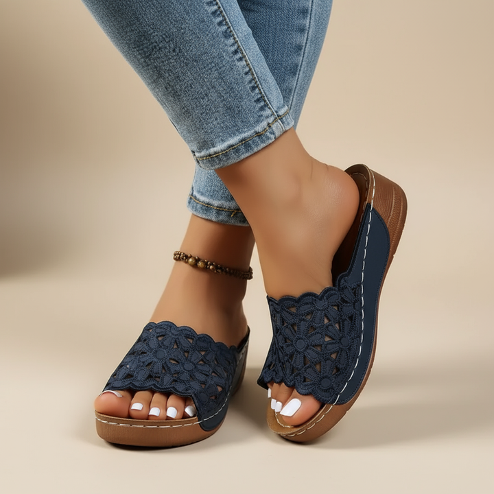Alice Gabriele | Ergonomic sandals