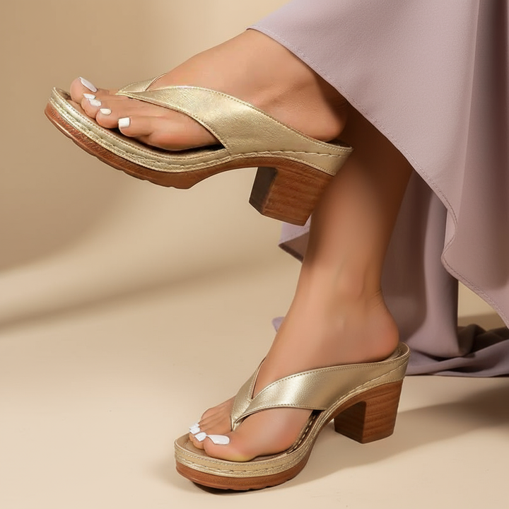 Alice Elisabeth | Elegant relaxed sandals