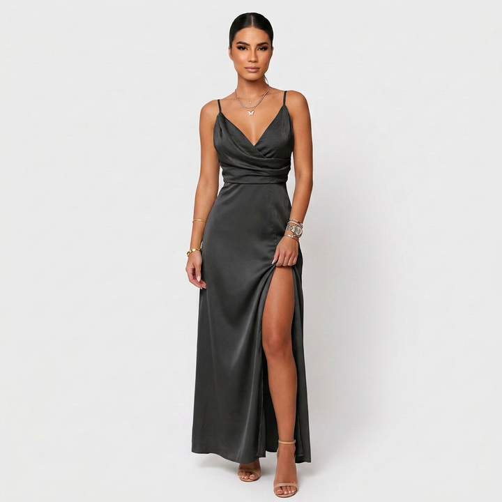 Mia - Elegant Maxi Dress
