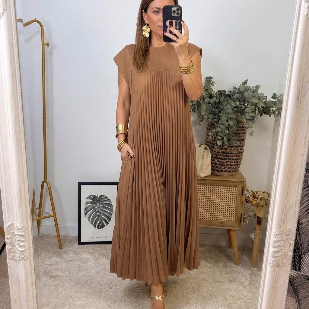 Ainsley - Timeless Comfort Dress