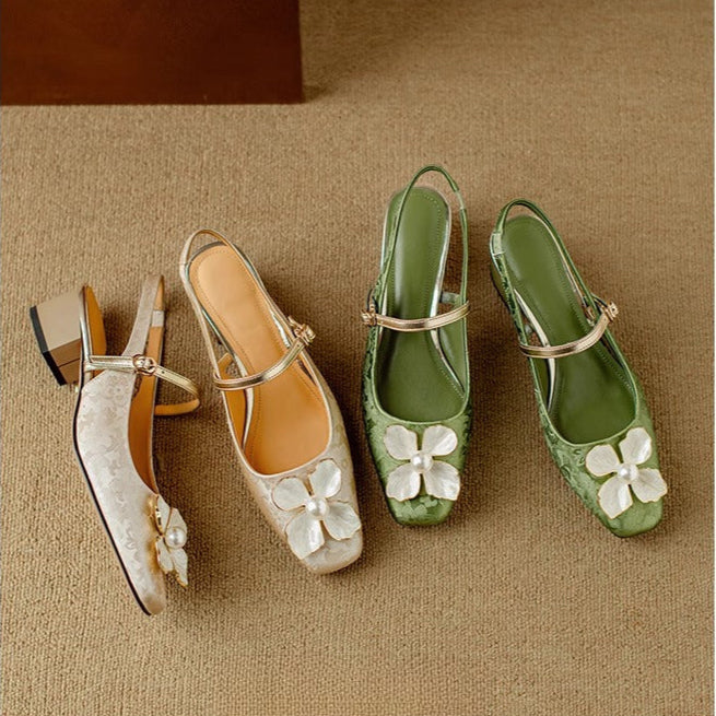 Lucy – Elegant women's shoes with floral detail